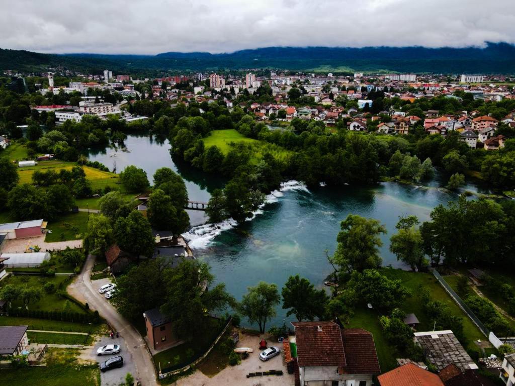 Holiday Home Waterfall View Bihać Buitenkant foto