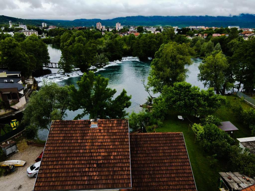 Holiday Home Waterfall View Bihać Buitenkant foto