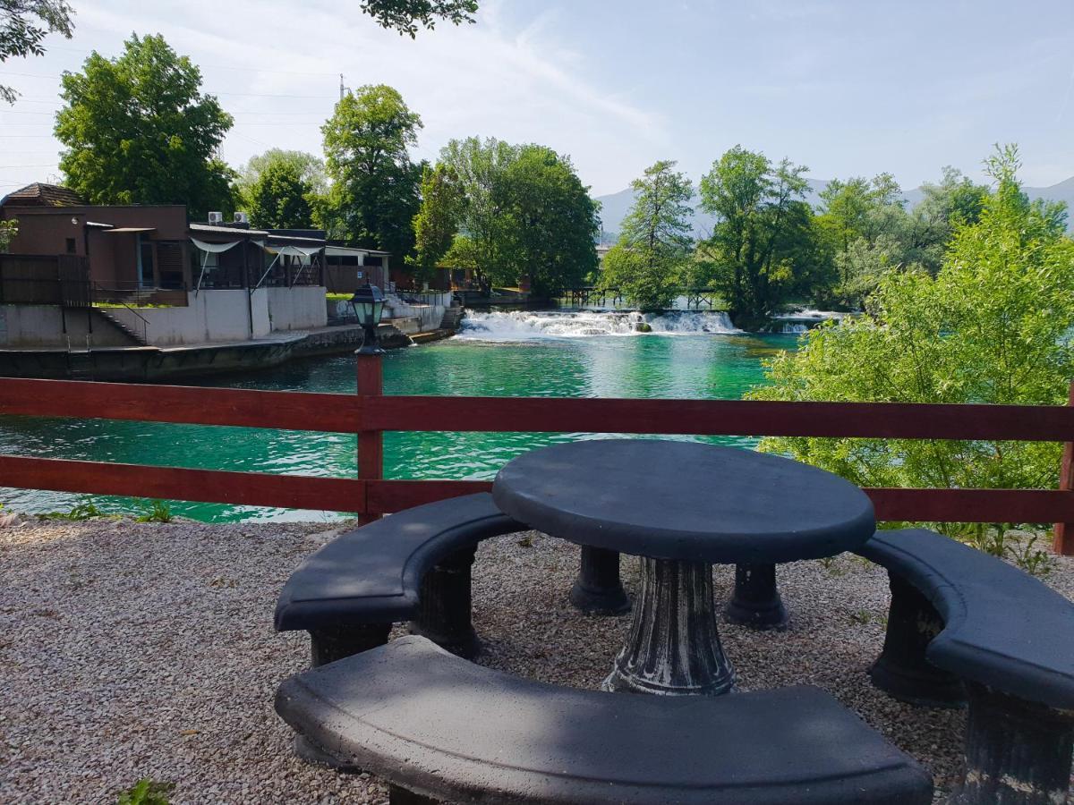 Holiday Home Waterfall View Bihać Buitenkant foto