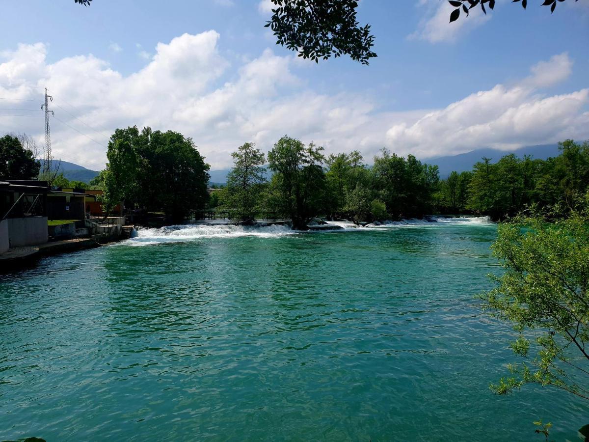 Holiday Home Waterfall View Bihać Buitenkant foto