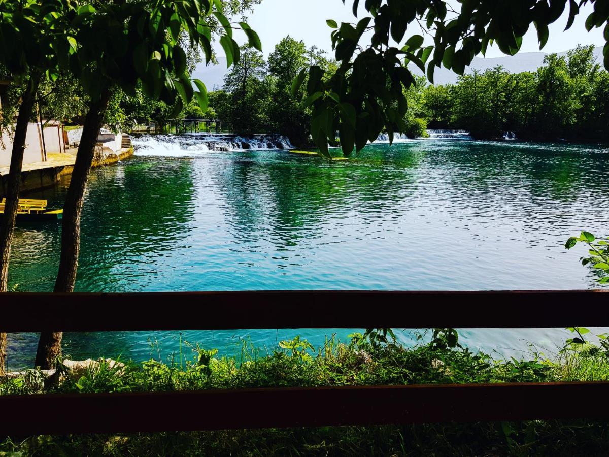 Holiday Home Waterfall View Bihać Buitenkant foto